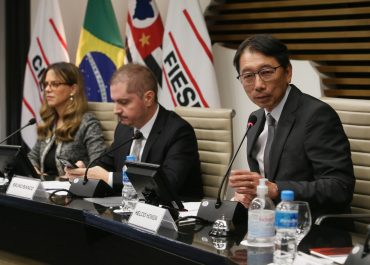 Dr. Helcio Honda preside a mesa do “III Congresso Brasileiro de Arbitragem na Administração Pública” na Fiesp